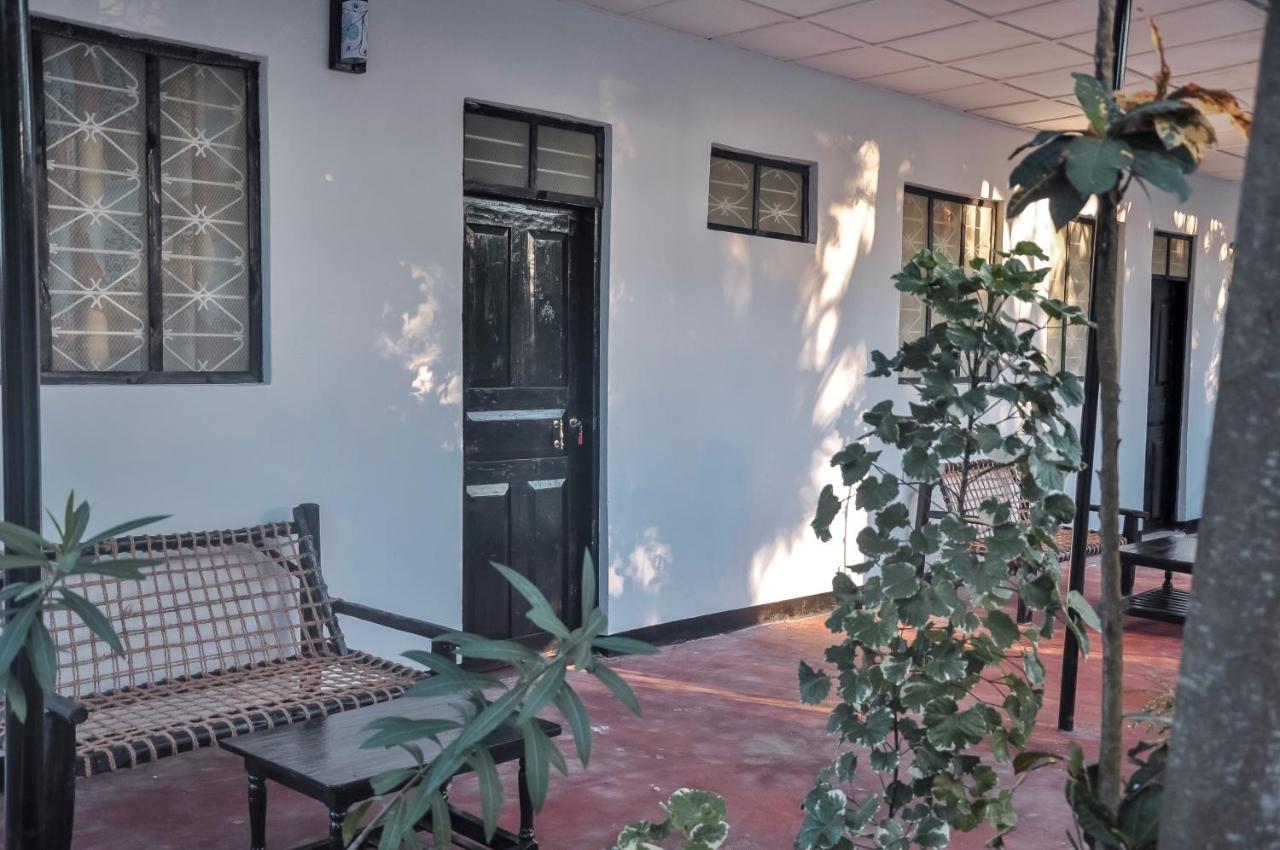 Papaya Guest House 南威 外观 照片